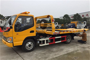 庄河哪里有拖车服务